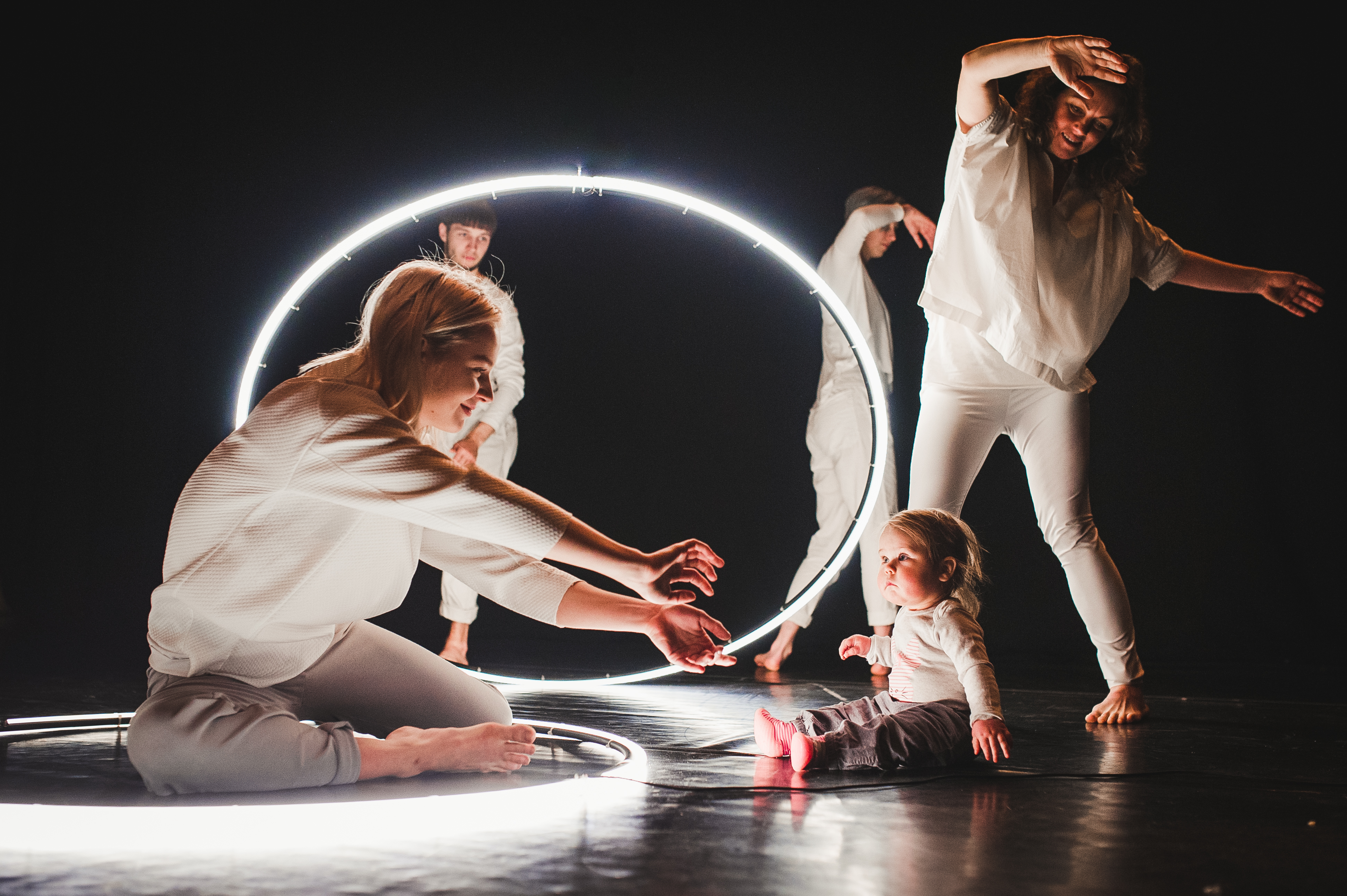 Šeiko šokio teatras: šokio spektaklio-instaliacijos premjera „LUMI”